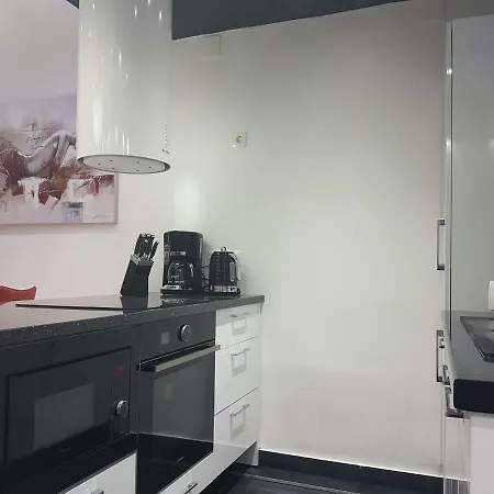 Palladium Center * 마카르스카